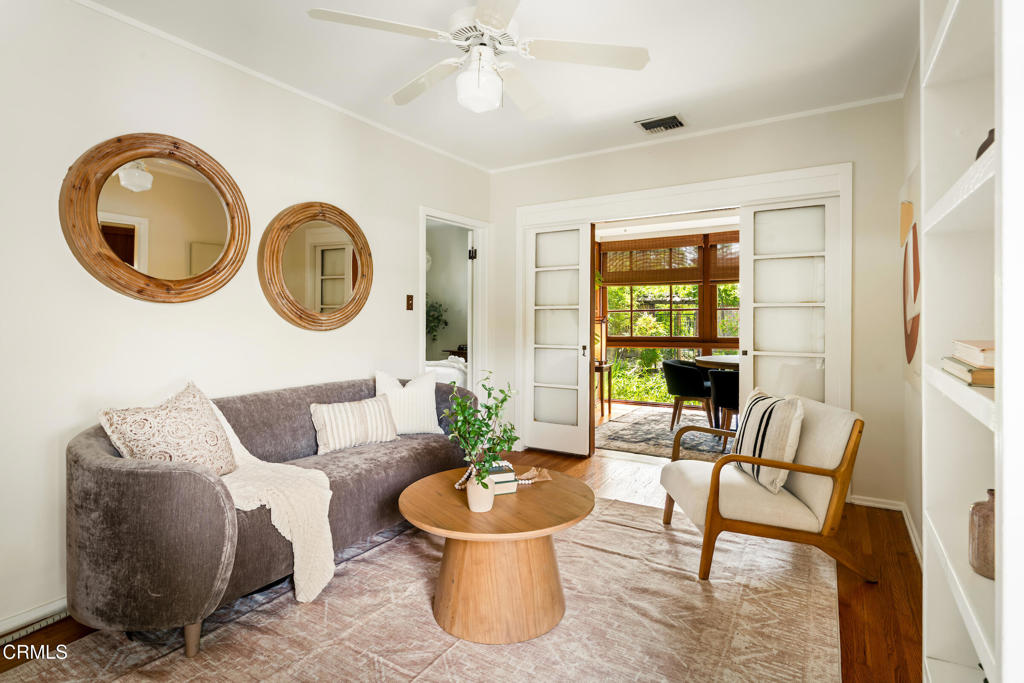 1364 N Harding Avenue