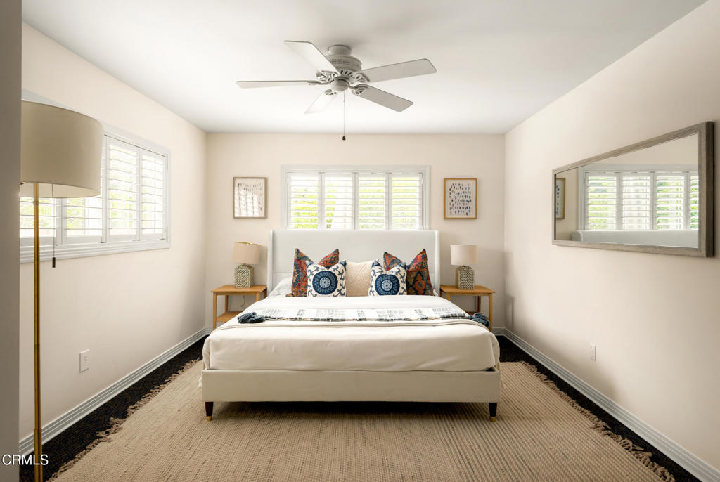 1587 N Harding Avenue