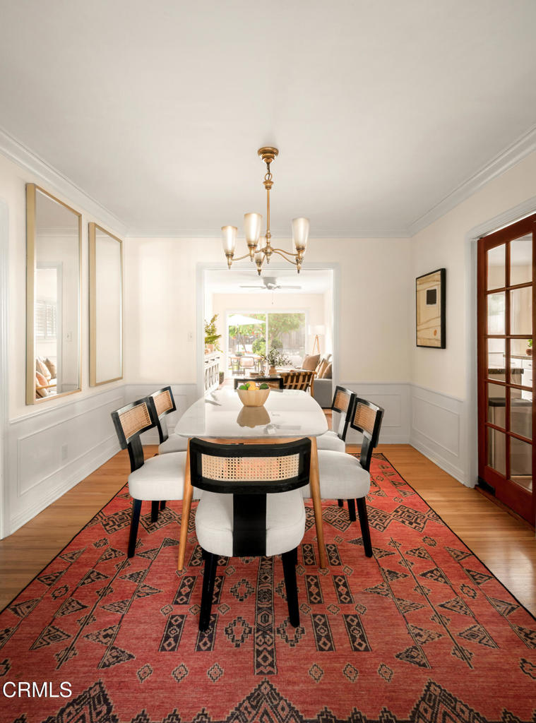 1587 N Harding Avenue