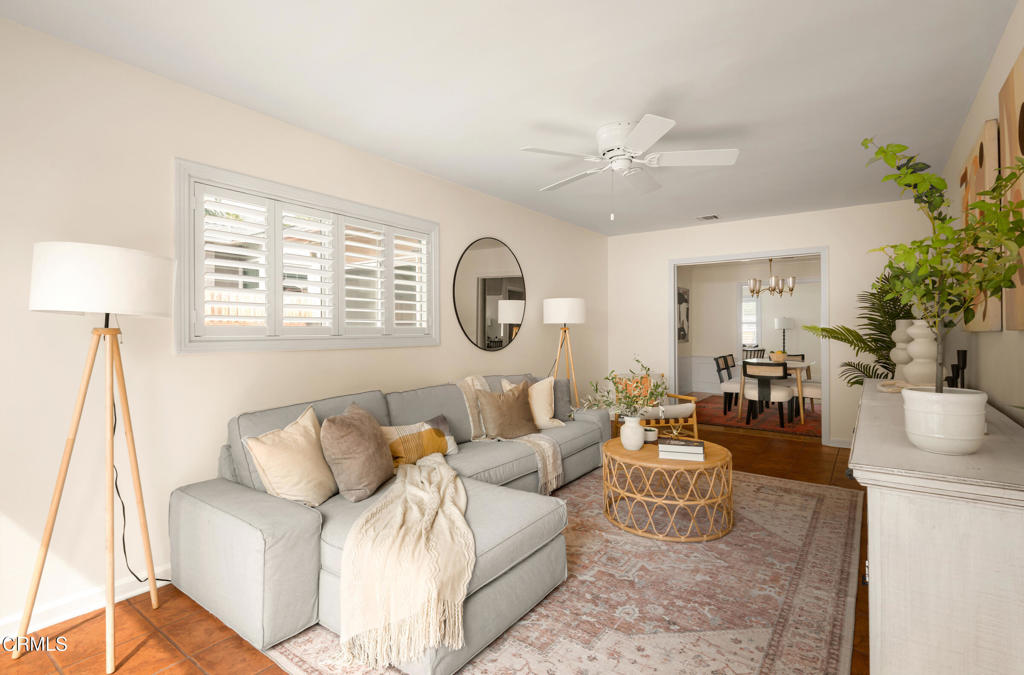 1587 N Harding Avenue