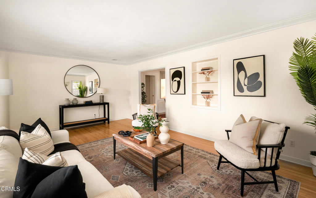 1587 N Harding Avenue