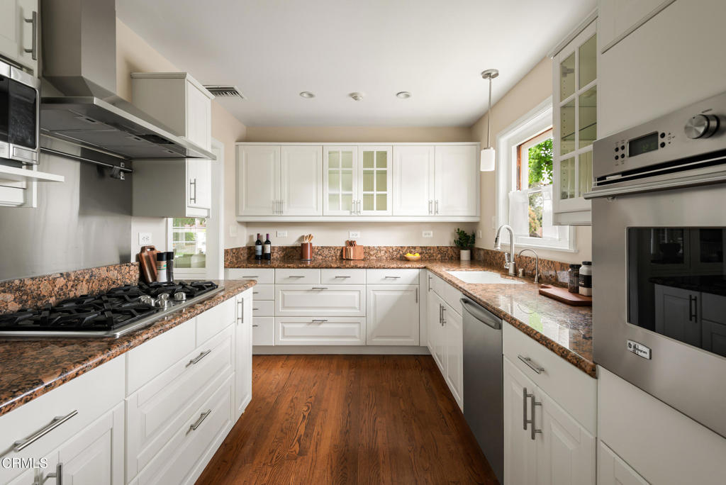 1873 N Harding Avenue