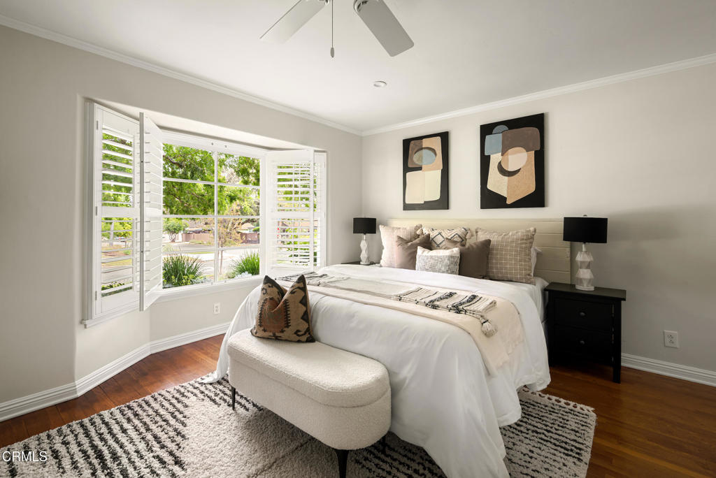 1873 N Harding Avenue