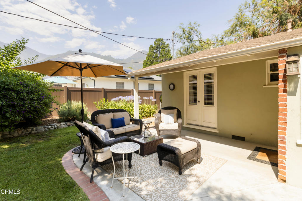 1873 N Harding Avenue