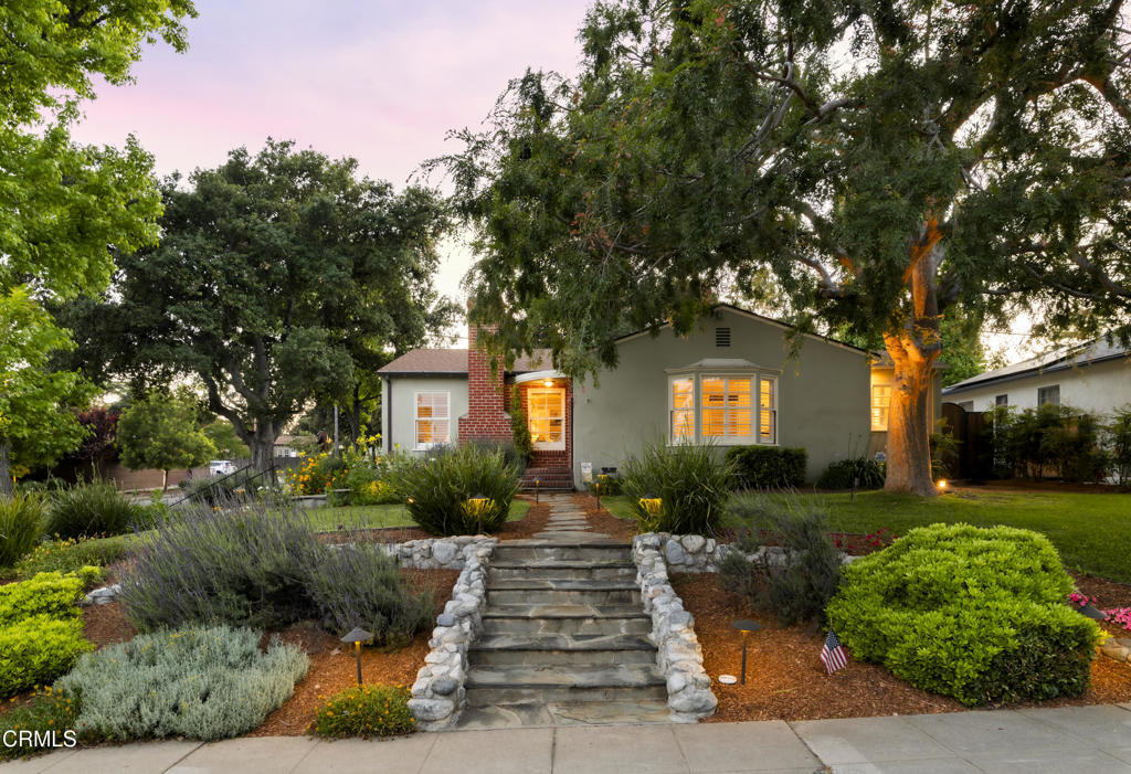 1873 N Harding Avenue