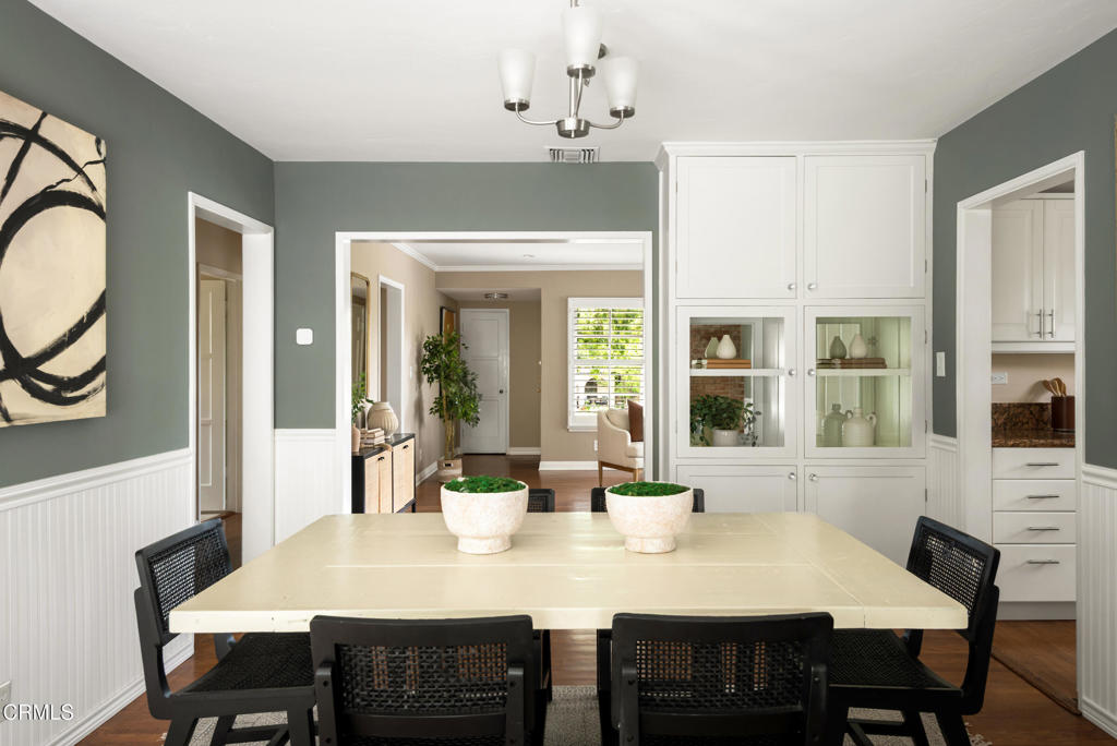 1873 N Harding Avenue