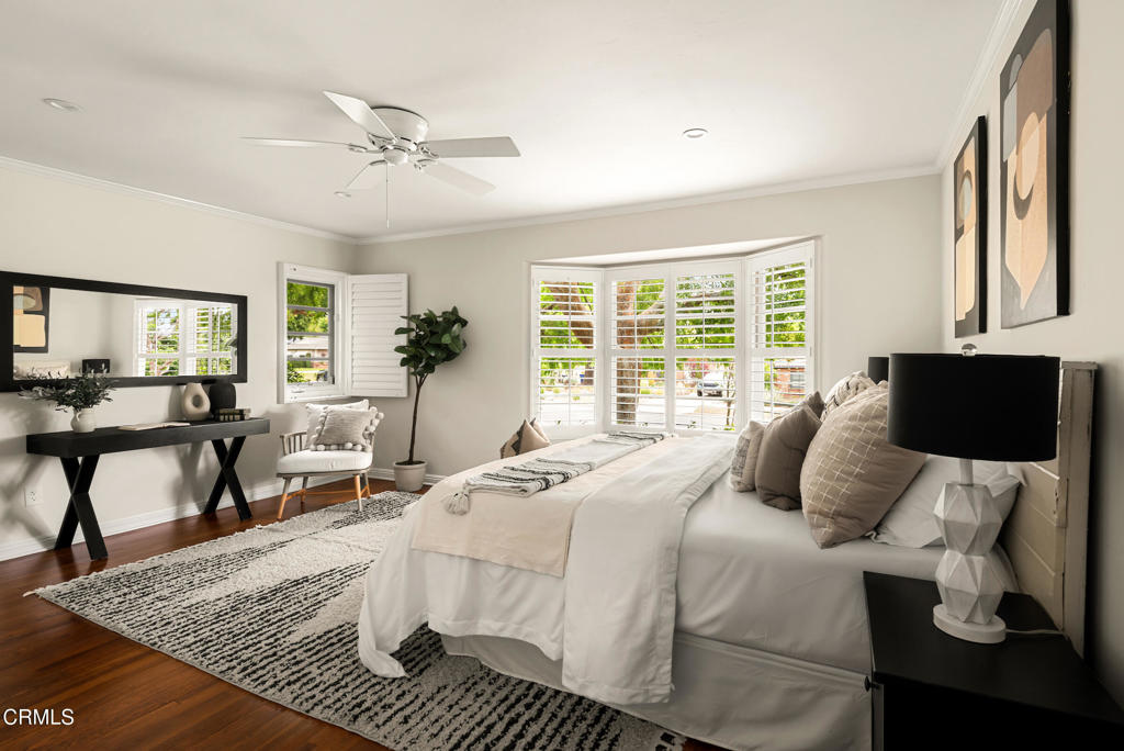 1873 N Harding Avenue