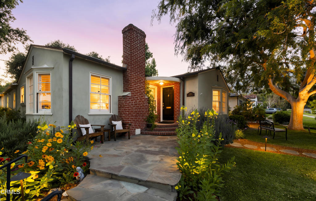 1873 N Harding Avenue