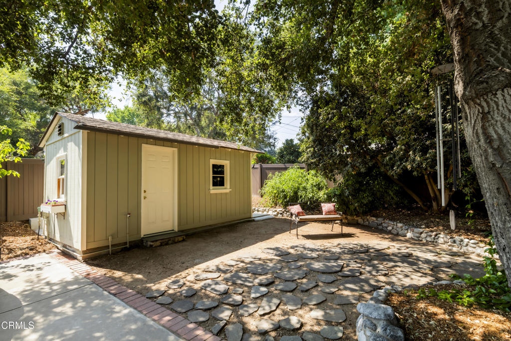 1873 N Harding Avenue