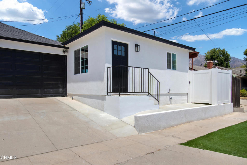 1564 Coolidge Avenue