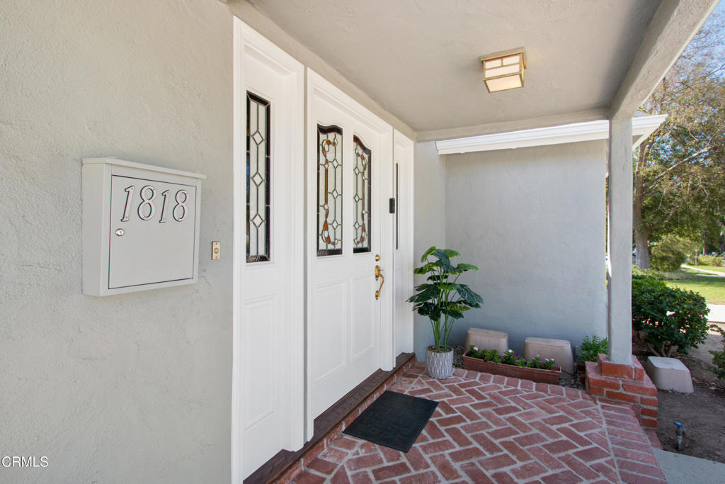 1818 Roosevelt