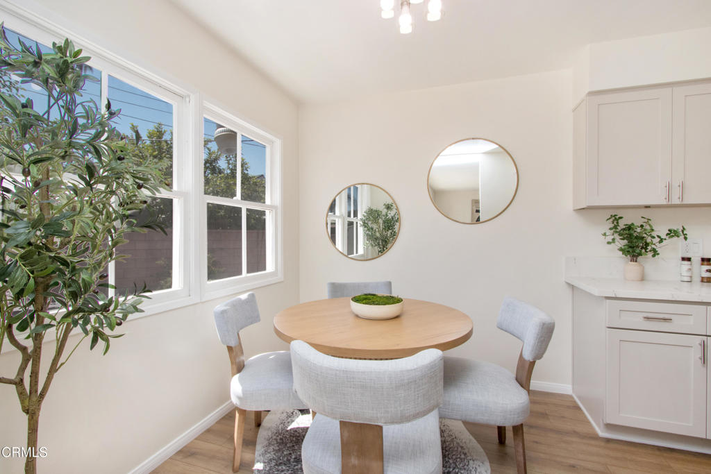 656 N Sunset