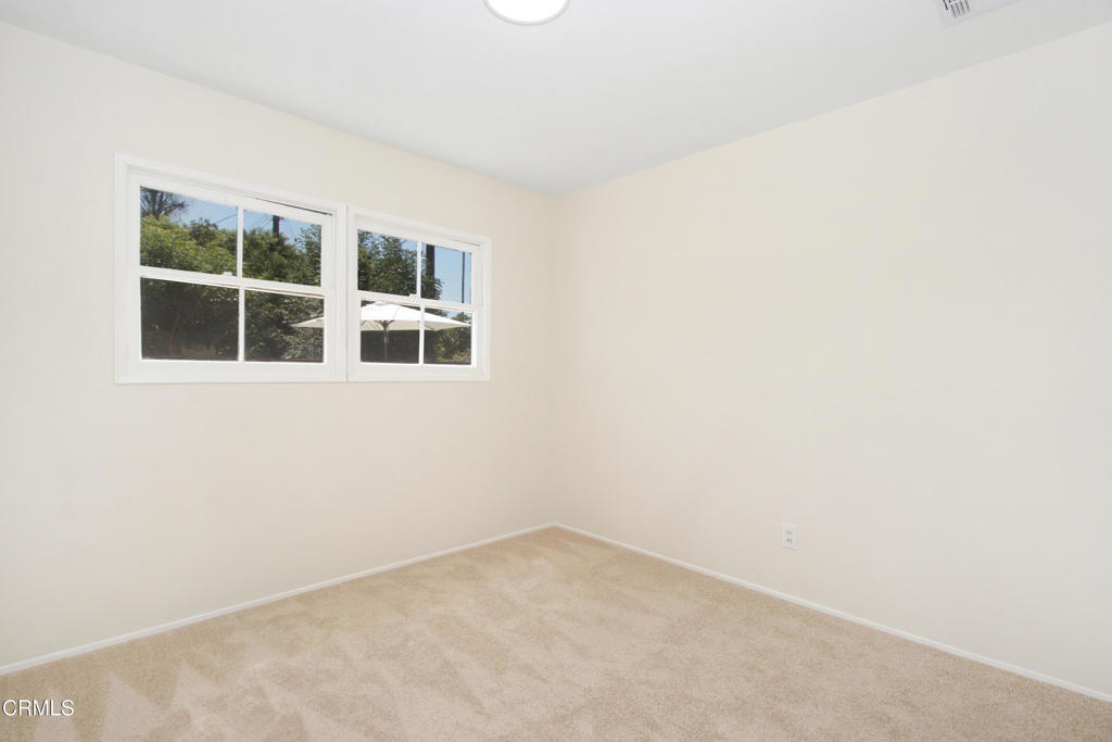 656 N Sunset