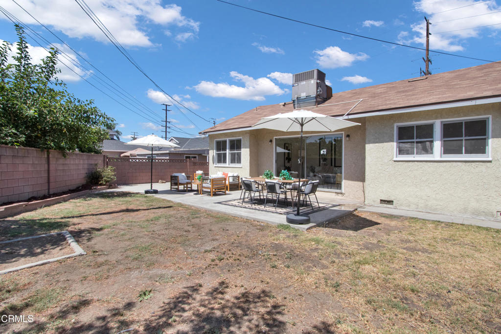 656 N Sunset