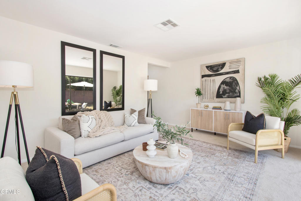 656 N Sunset