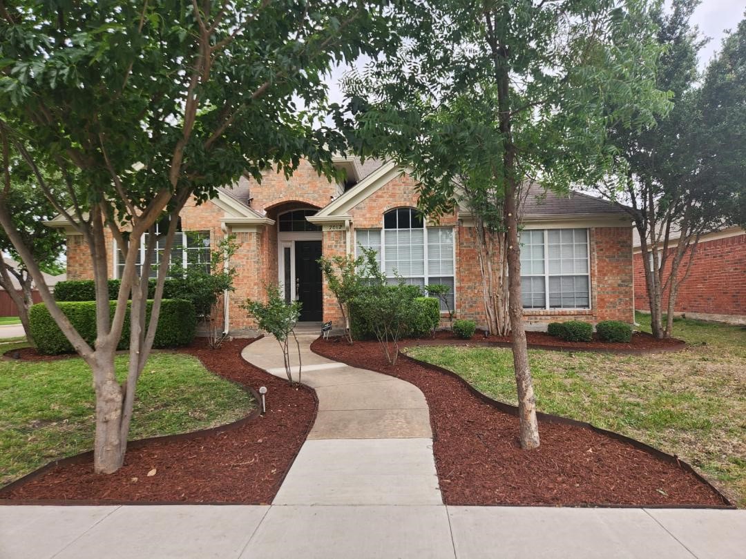 7012 Chateau Drive
