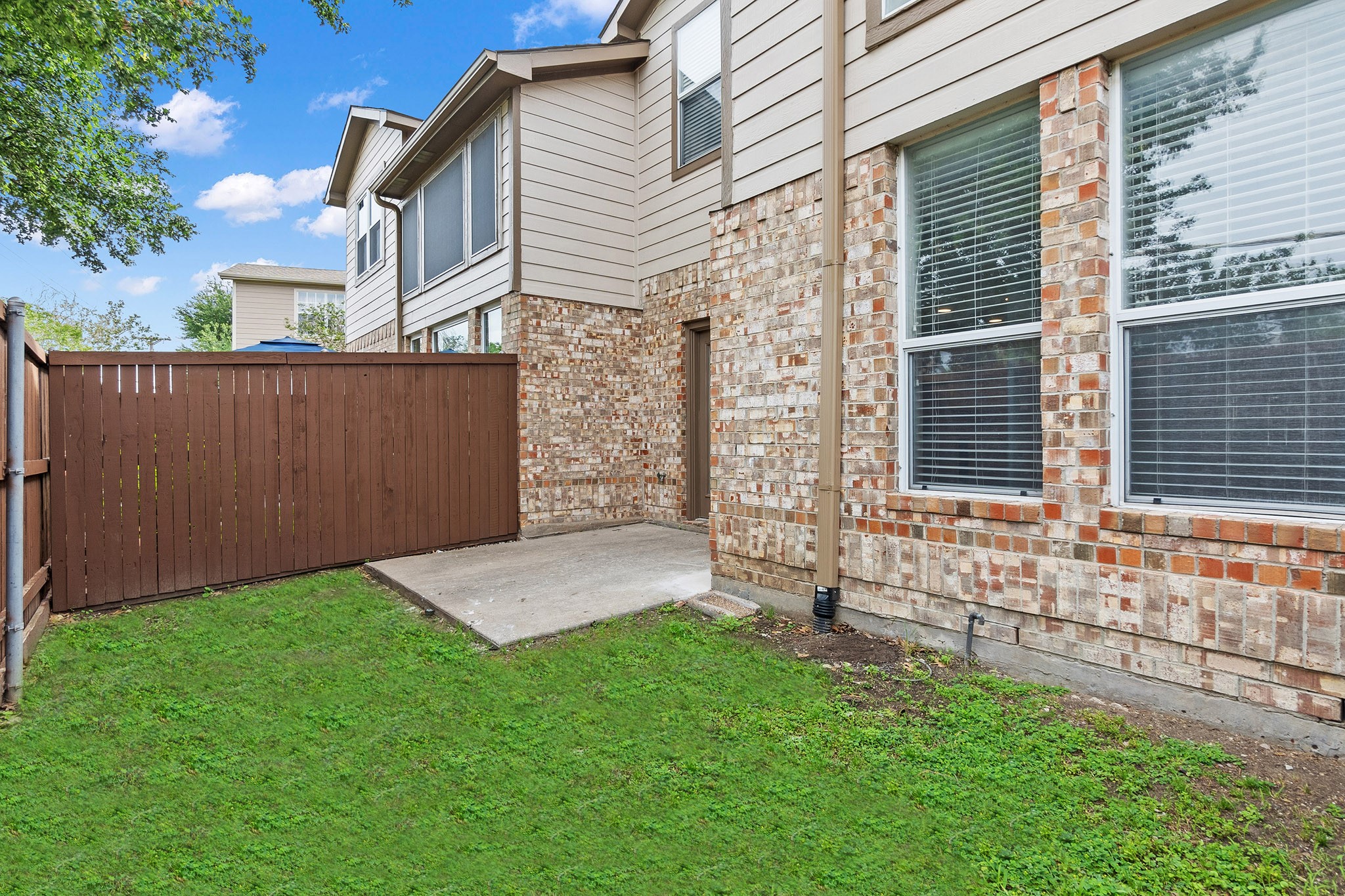 7128 Wolfemont Lane