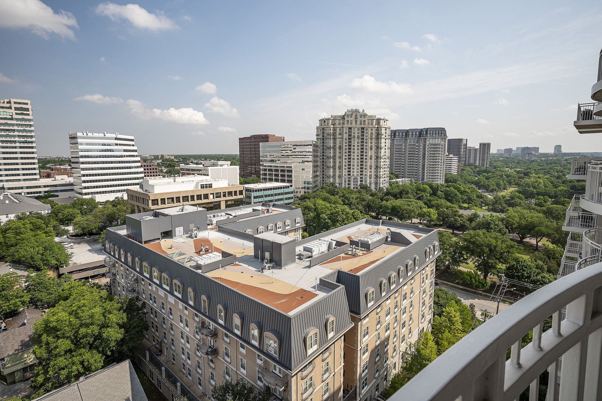 3225 Turtle Creek Boulevard 1532