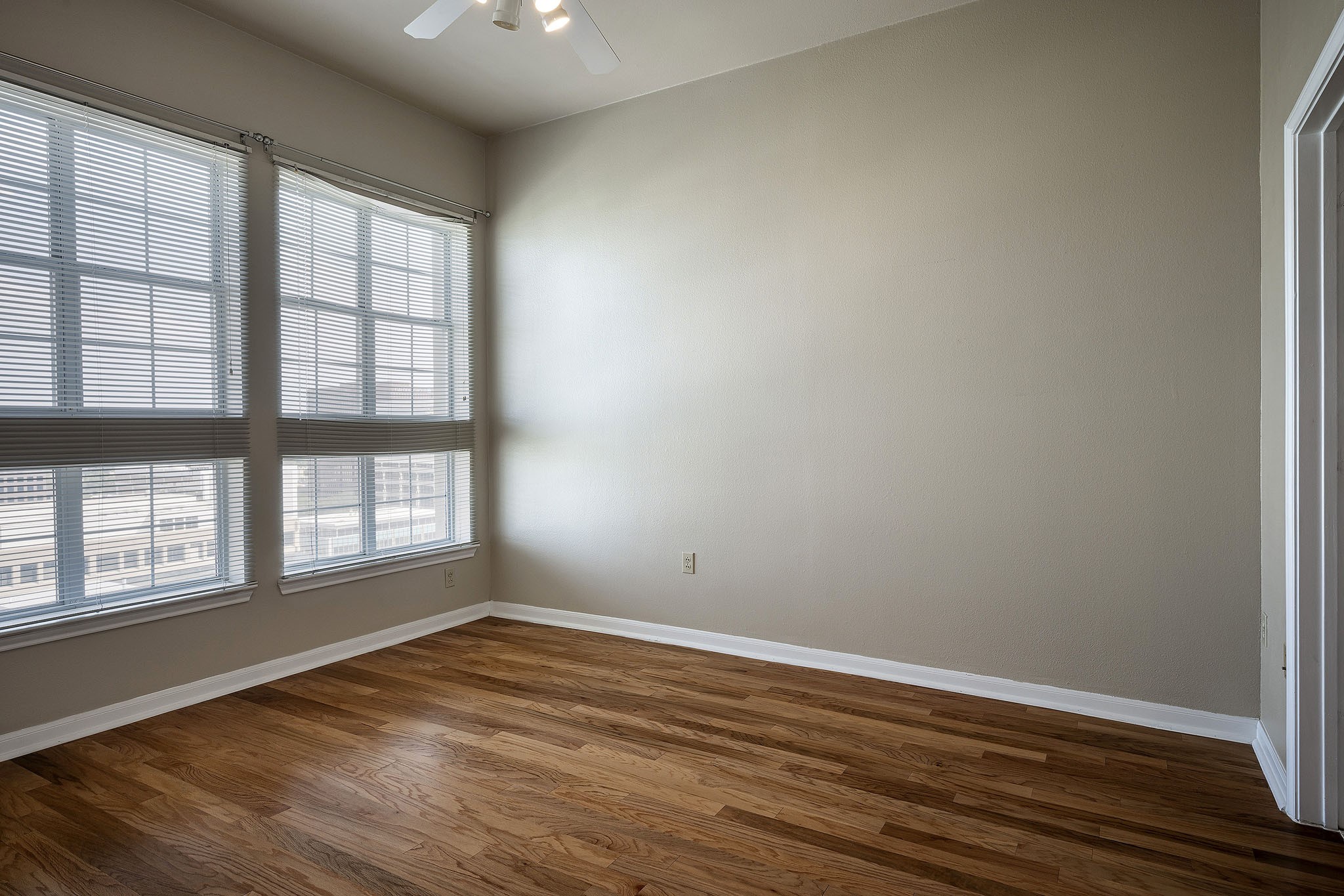 3225 Turtle Creek Boulevard 1532