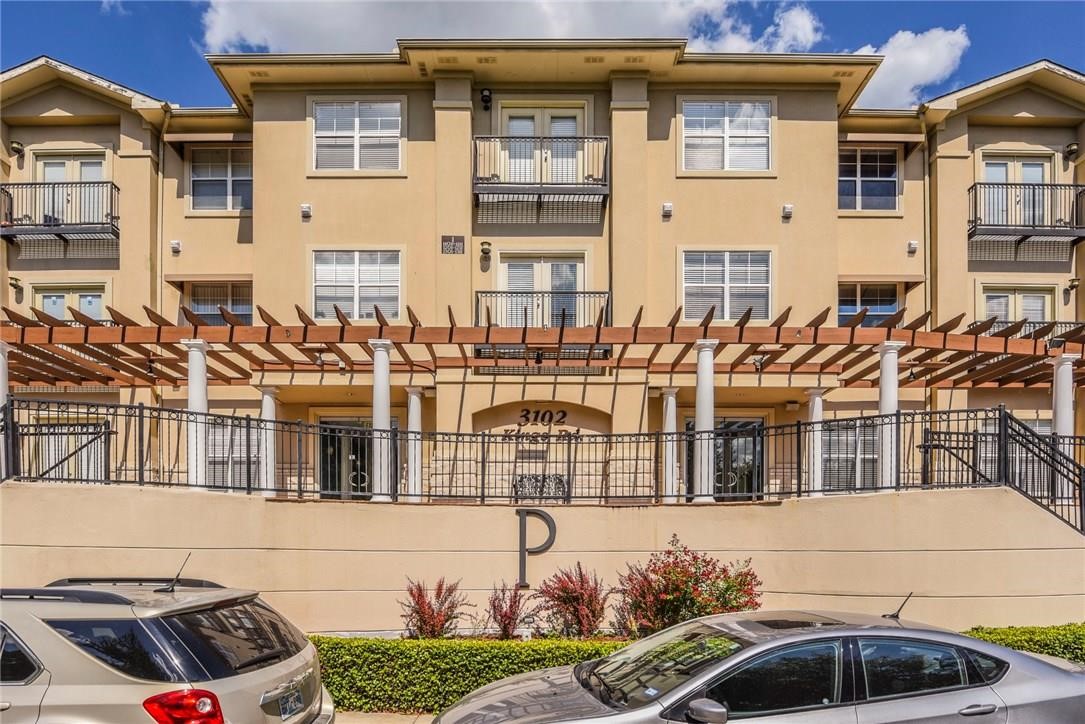 3102 Kings Road 2304