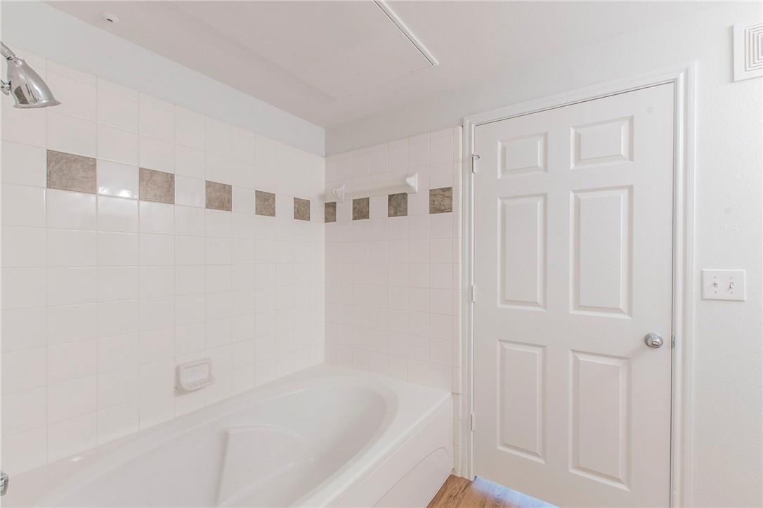 3102 Kings Road 2304