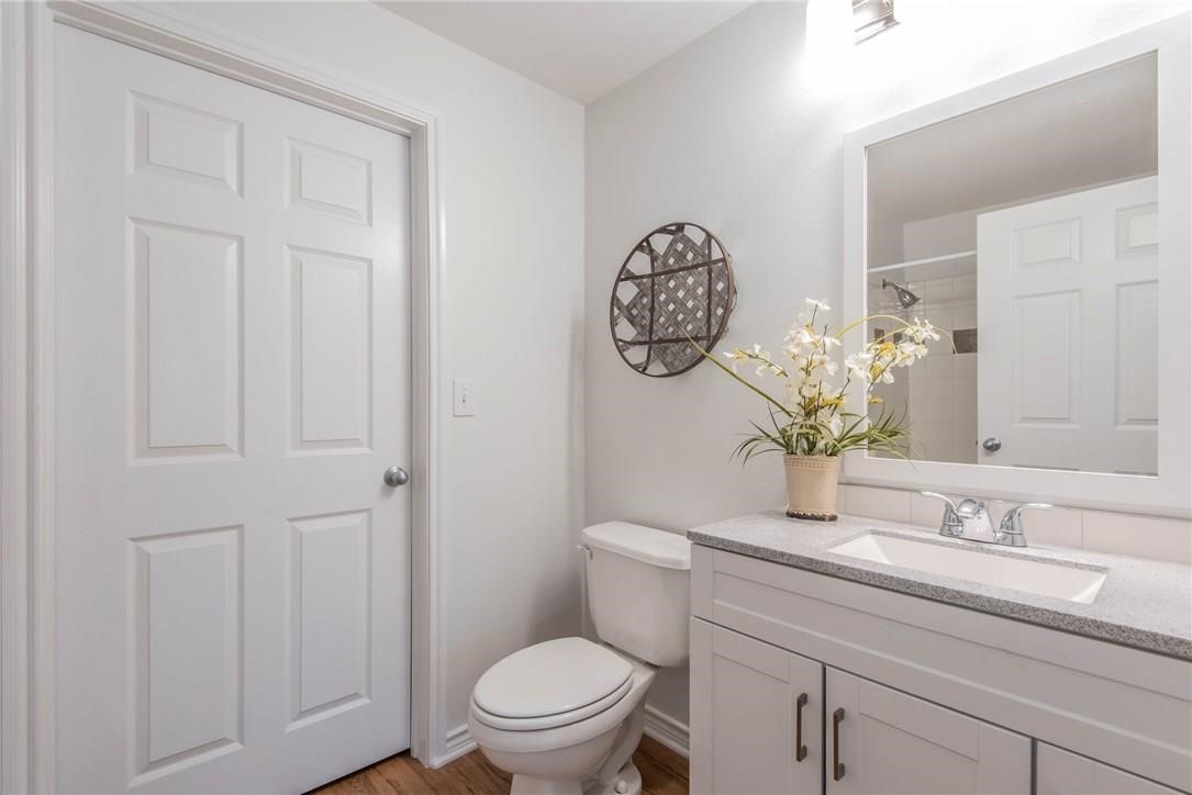 3102 Kings Road 2304