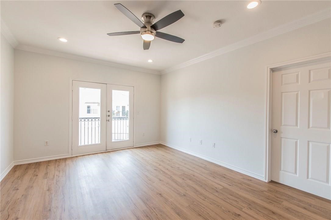 3102 Kings Road 2304