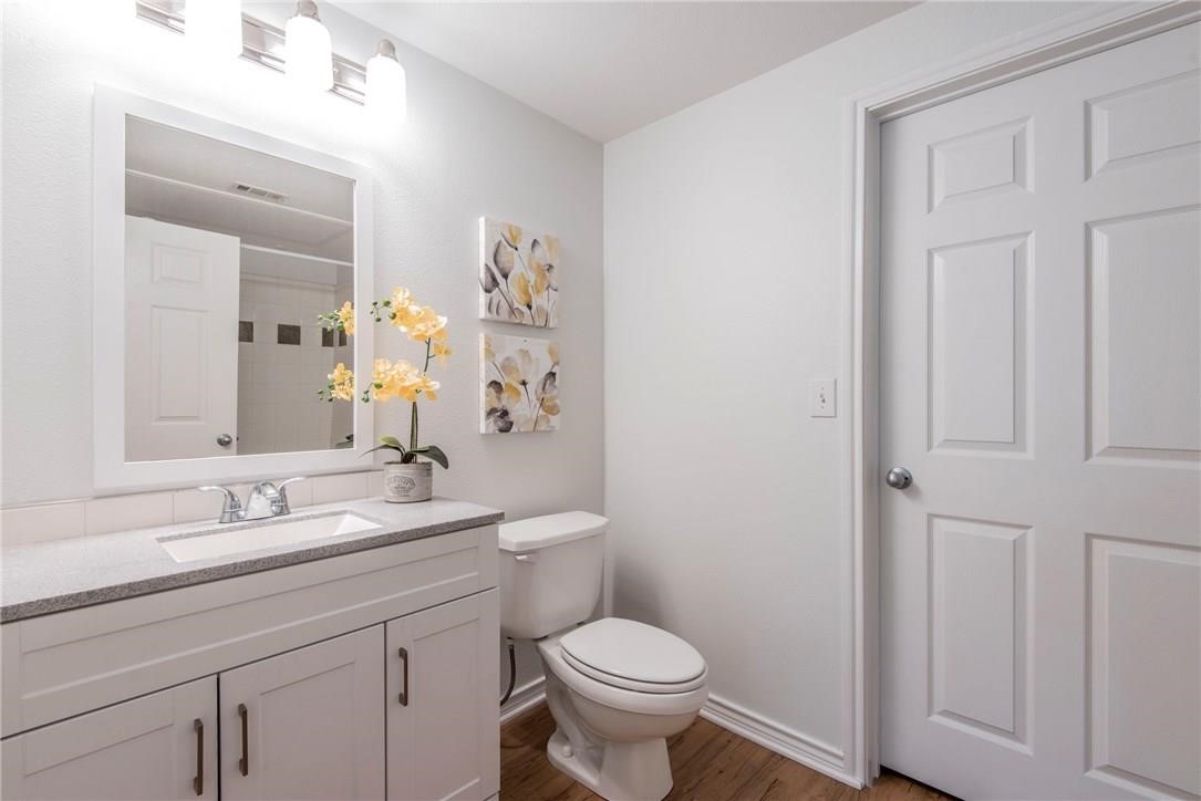 3102 Kings Road 2304