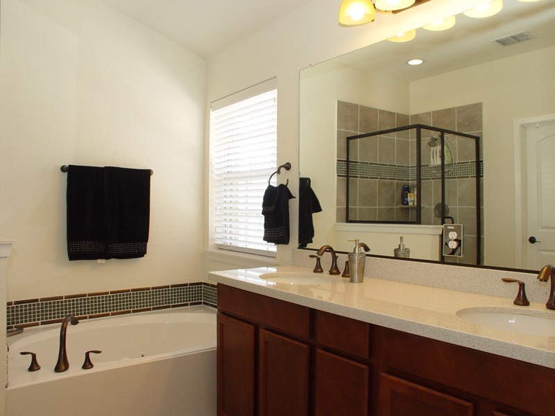 3936 Amberwood Drive