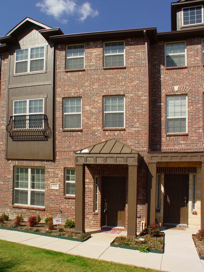 3936 Amberwood Drive