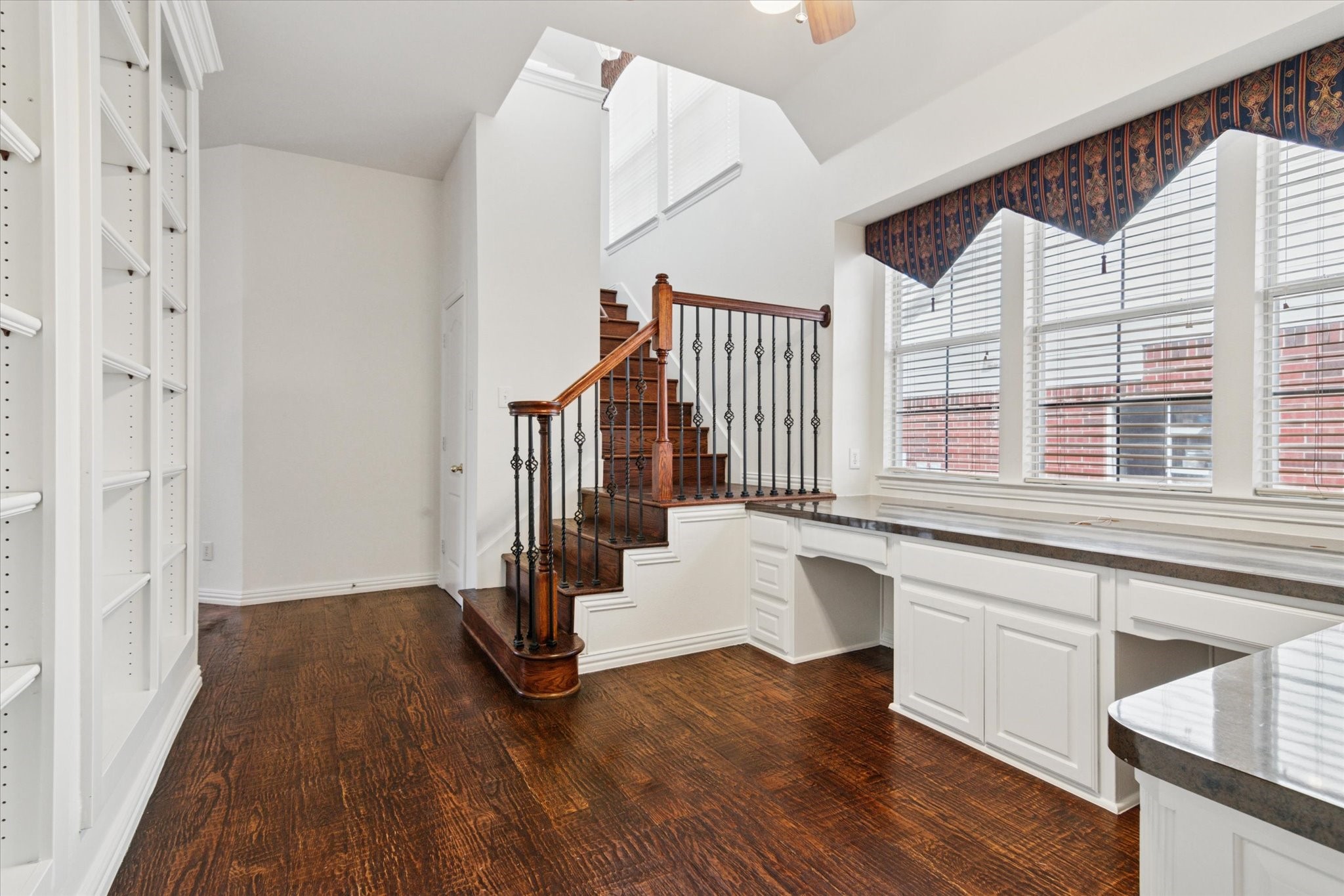 2517 Seward Drive