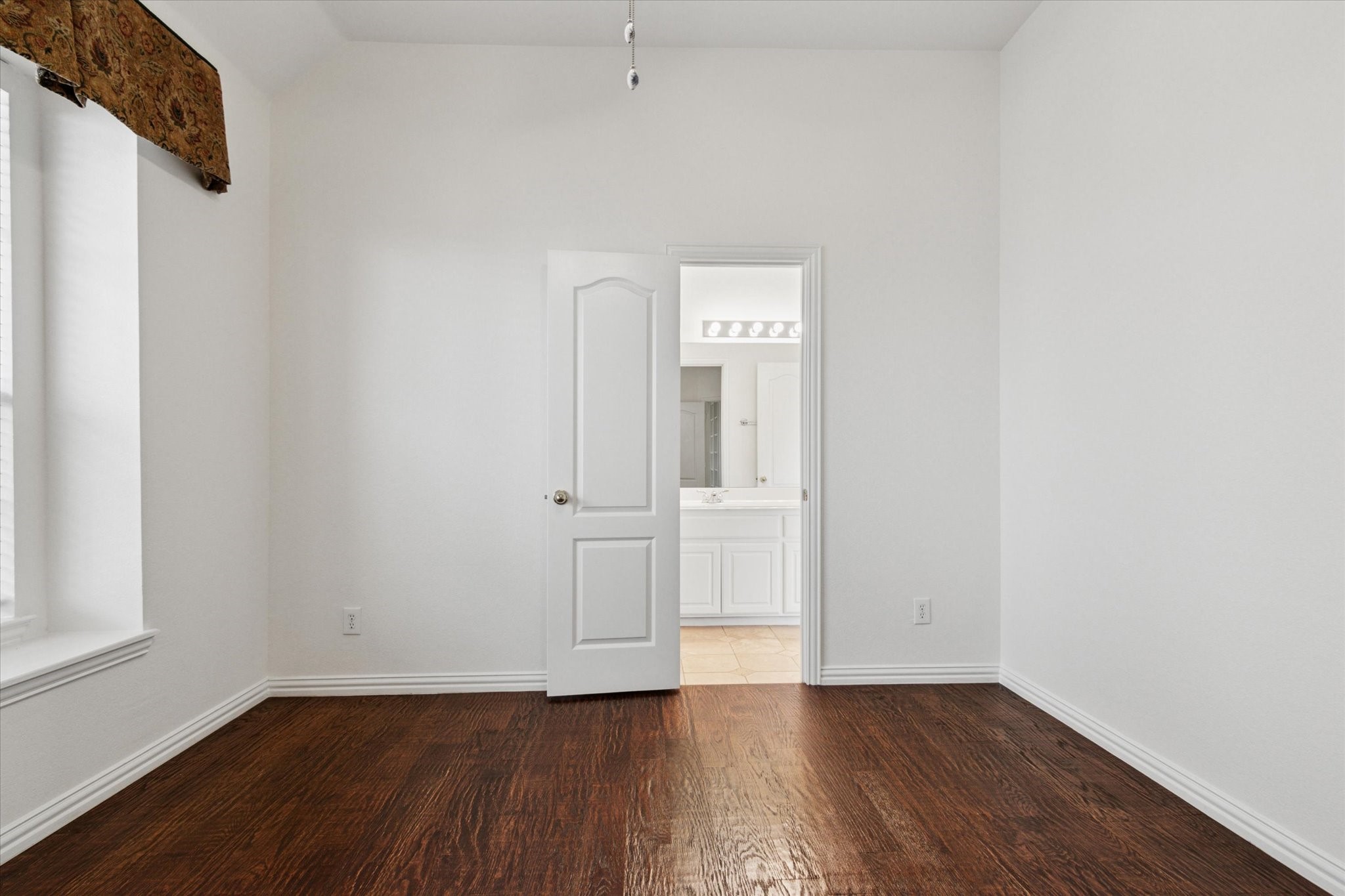 2517 Seward Drive