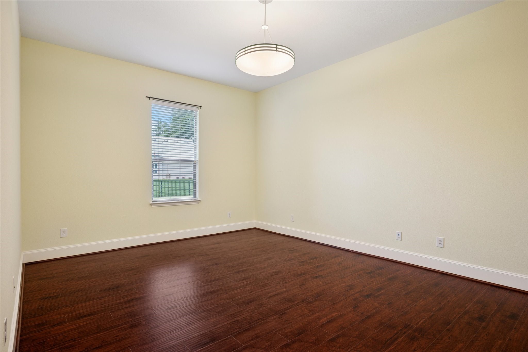 5405 Squeezepenny Lane