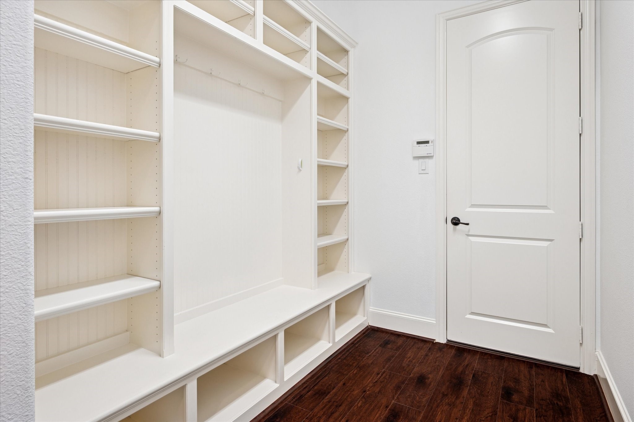 5405 Squeezepenny Lane