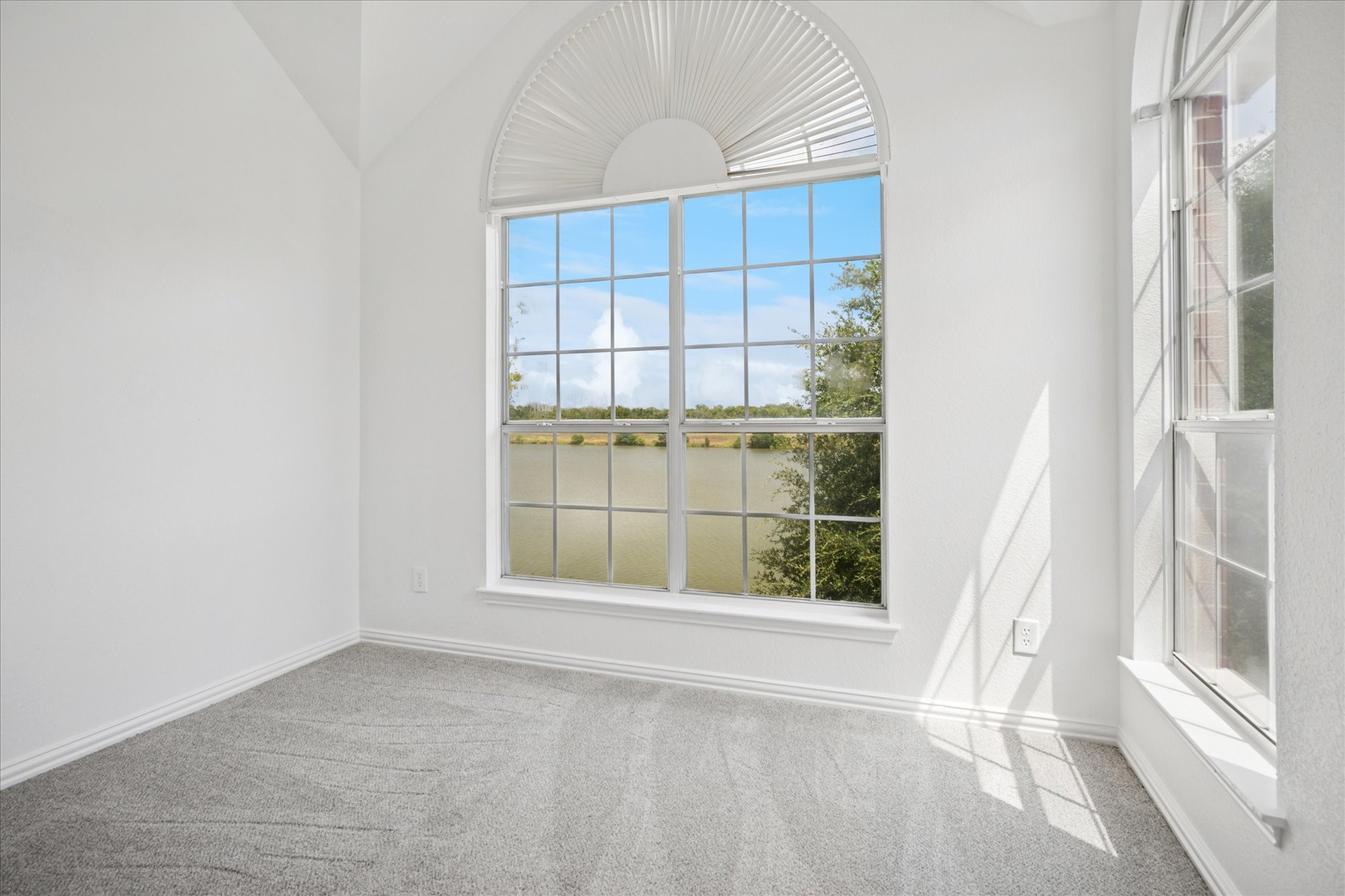 8712 Broken Point Drive