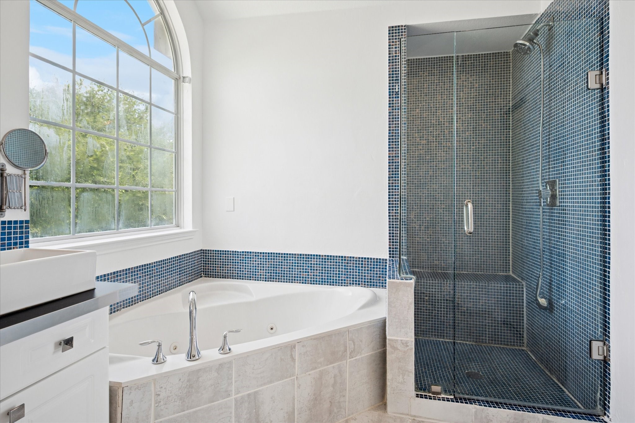 8712 Broken Point Drive