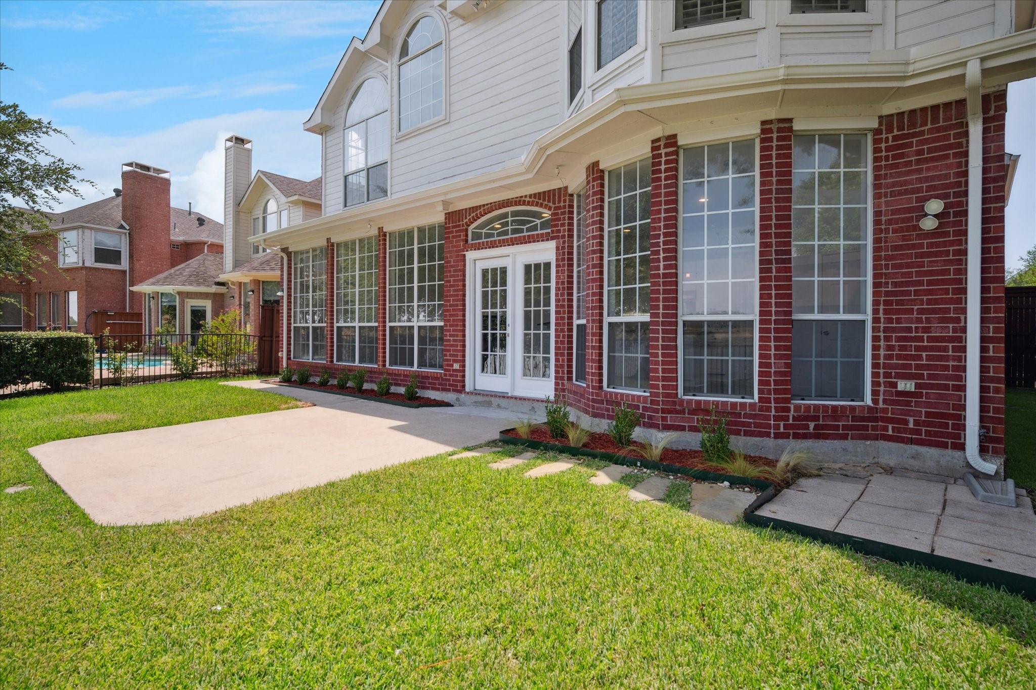 8712 Broken Point Drive