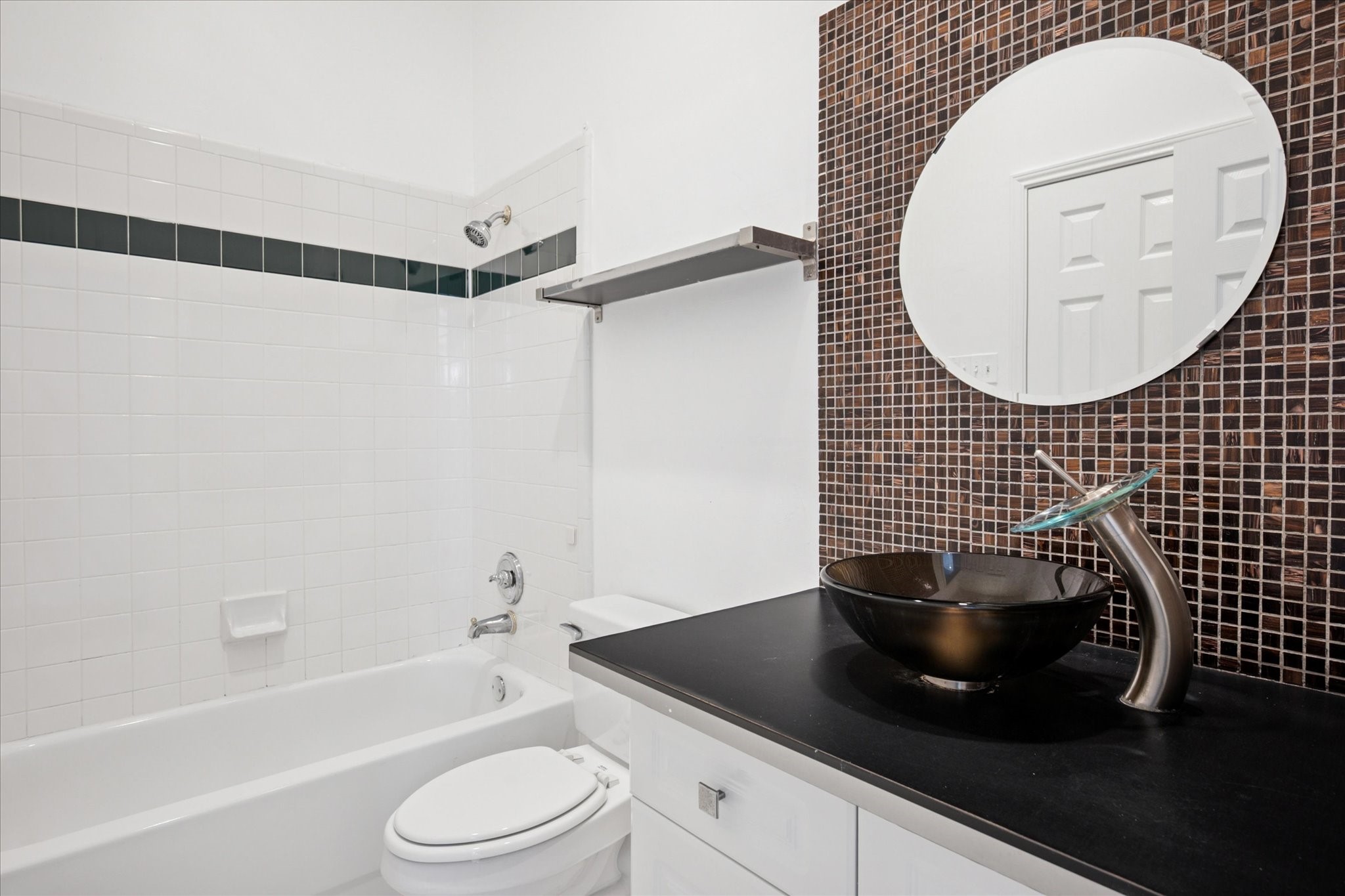 8712 Broken Point Drive