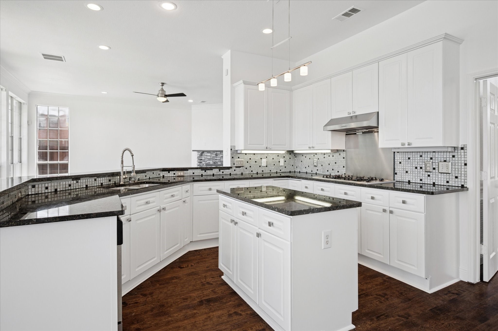 8712 Broken Point Drive