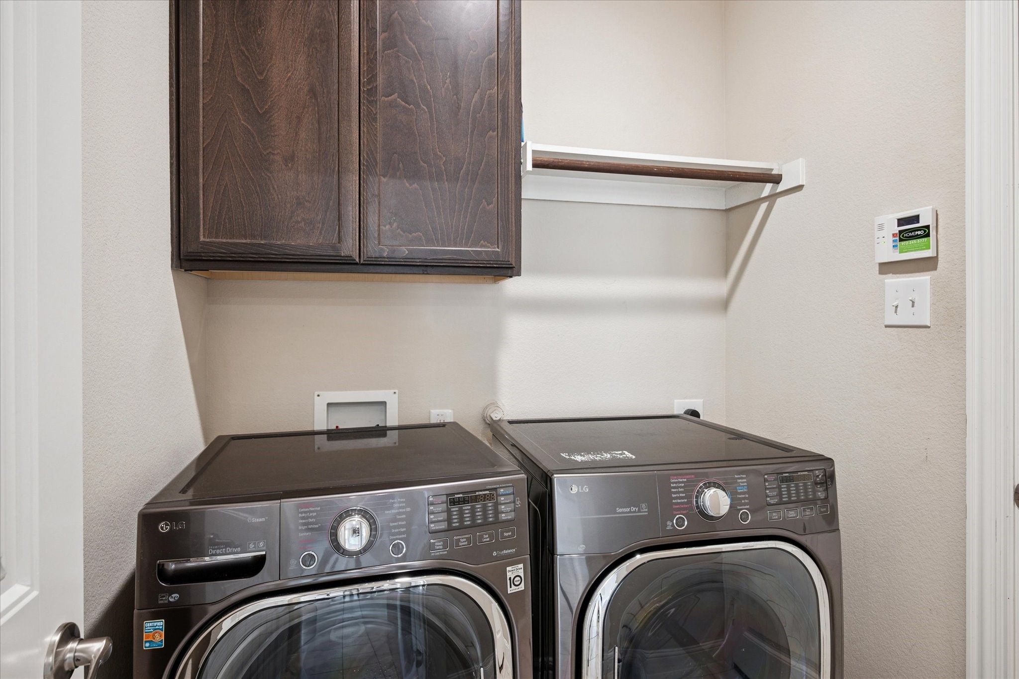 3413 Collingham Street