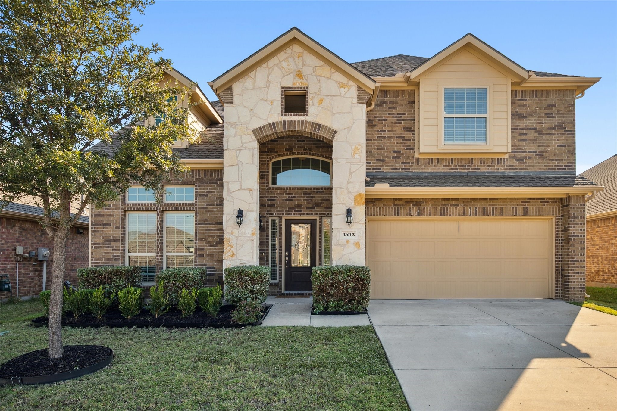 3413 Collingham Street