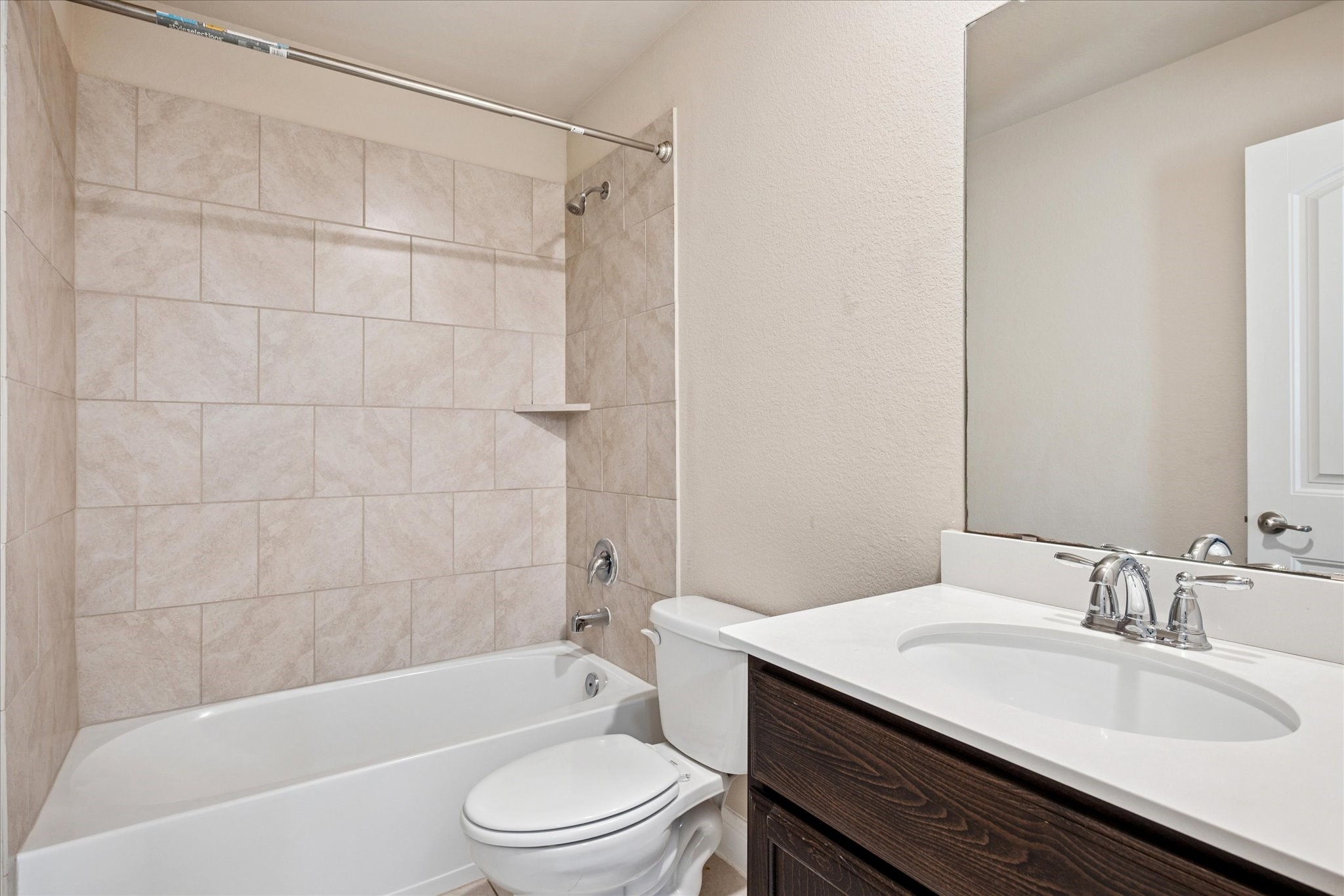 3413 Collingham Street