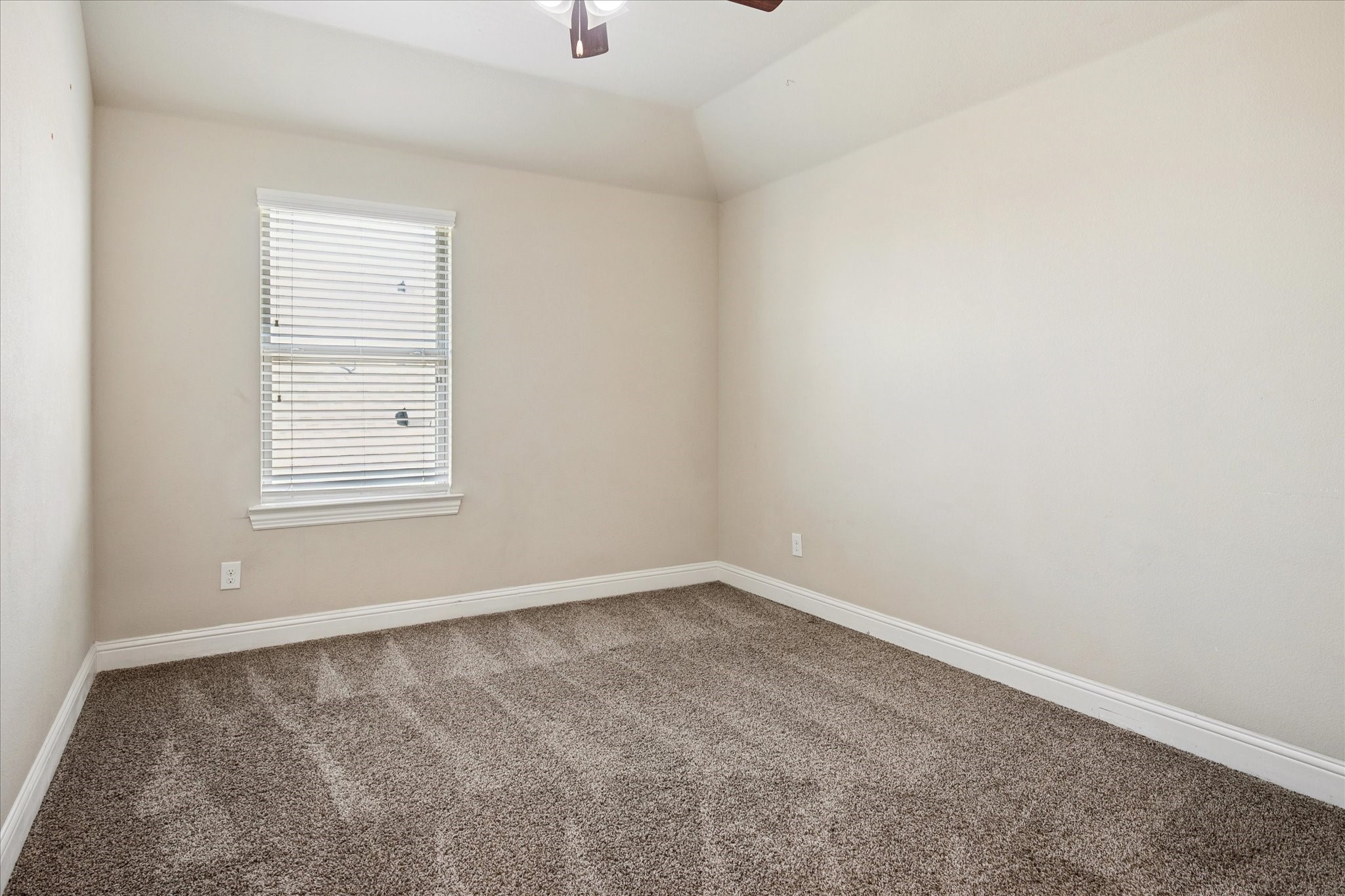 3413 Collingham Street