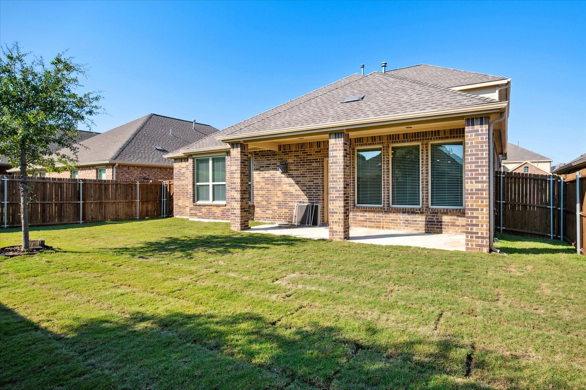 3413 Collingham Street