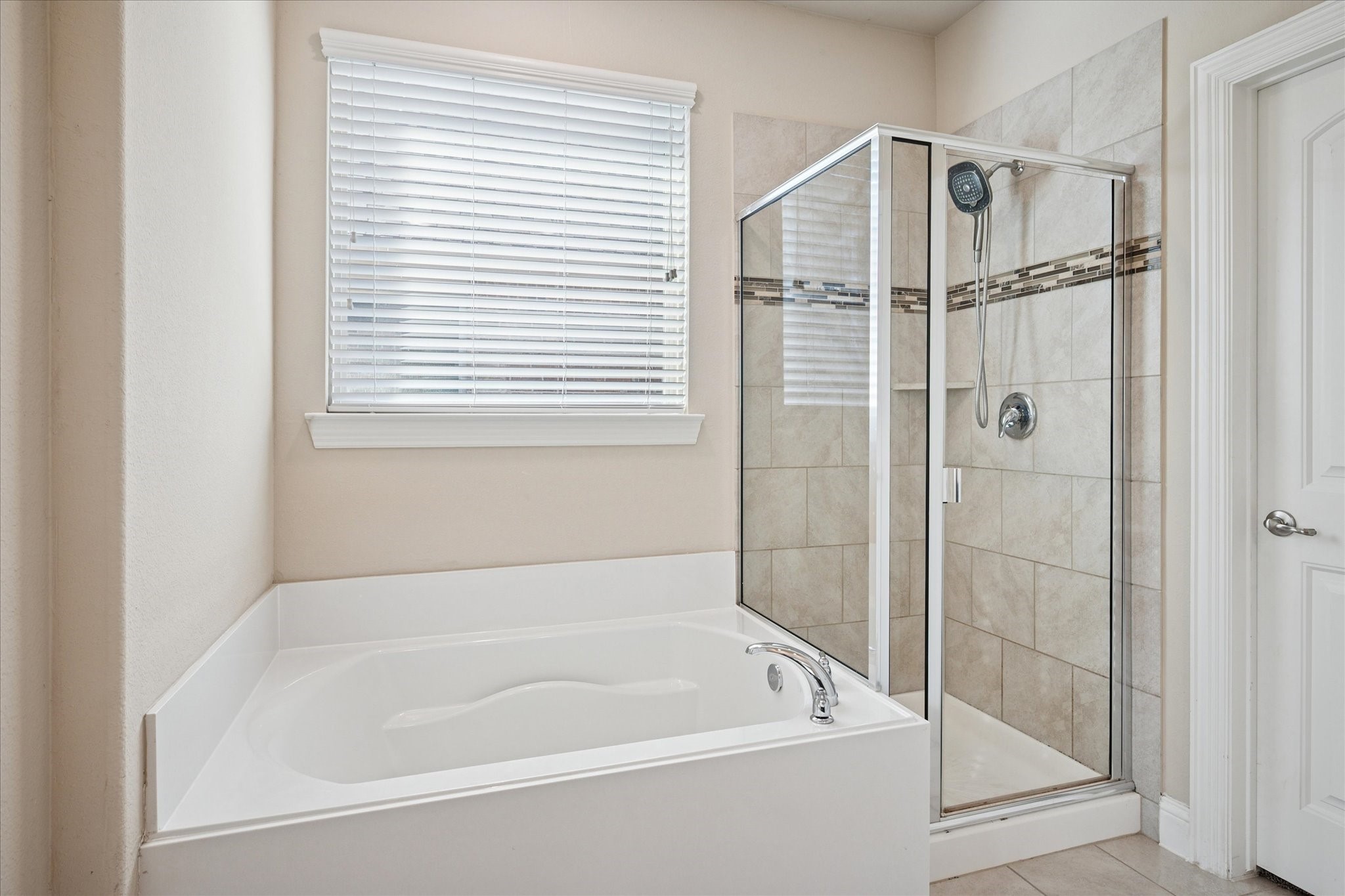 3413 Collingham Street