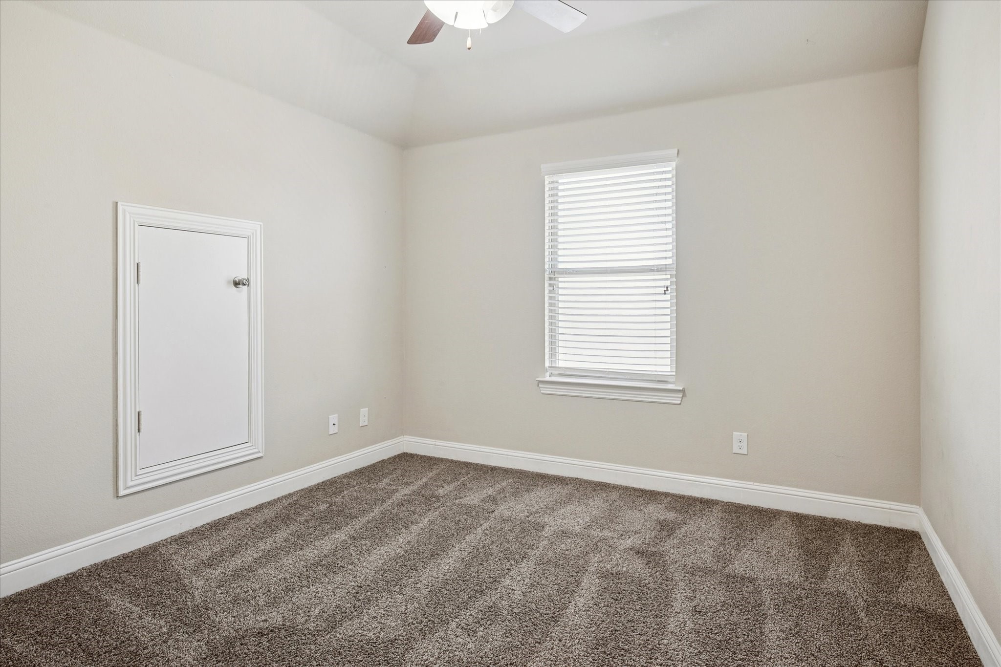 3413 Collingham Street