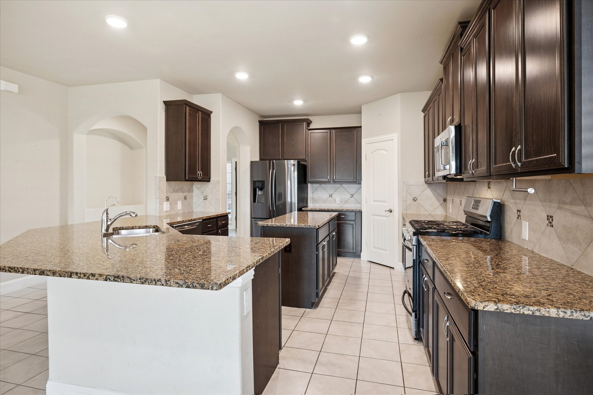 3413 Collingham Street