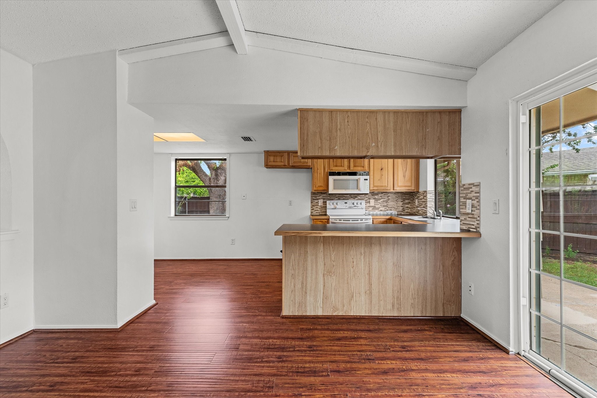 2804 Royal oaks Drive