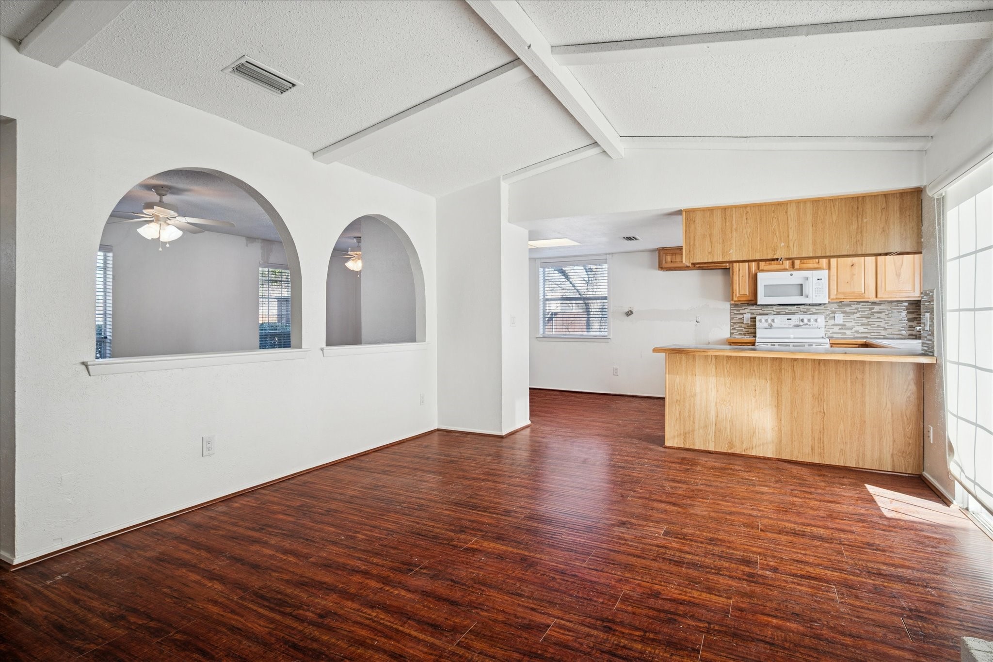 2804 Royal oaks Drive