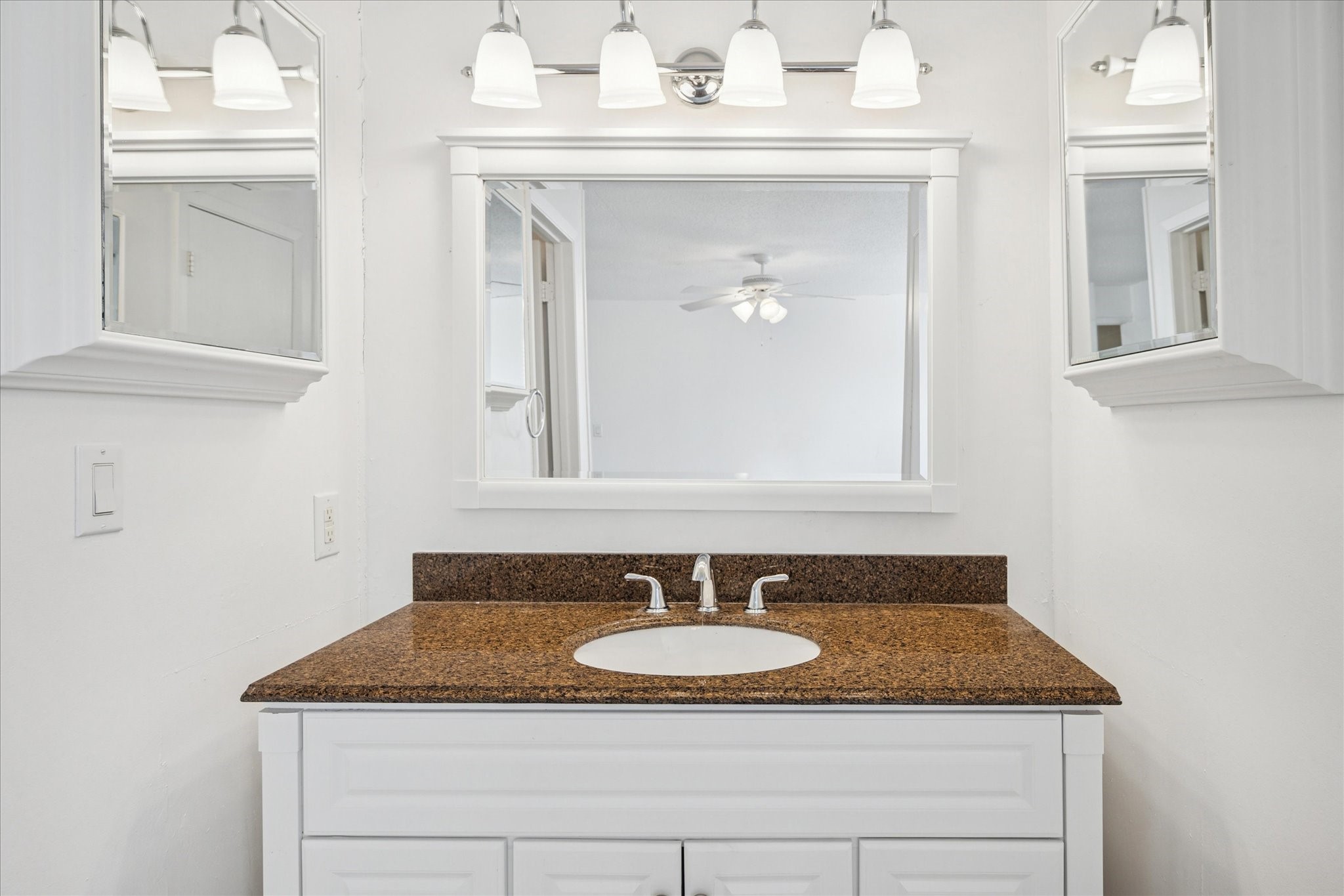 2804 Royal oaks Drive